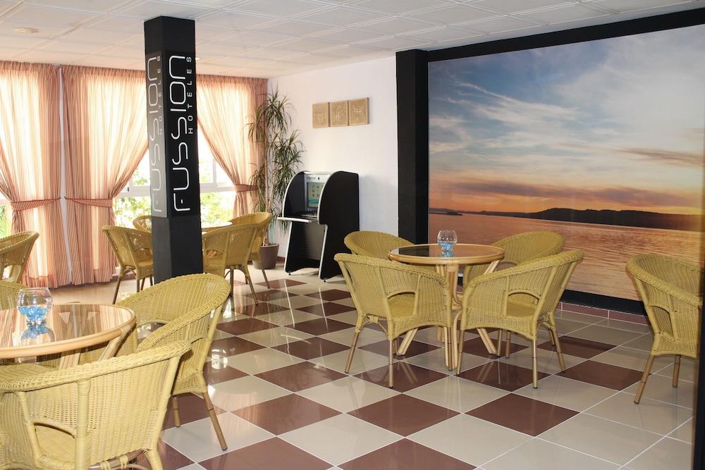 Hotel Santa Faz (Adults Only) เบนิดอร์ม ภายนอก รูปภาพ