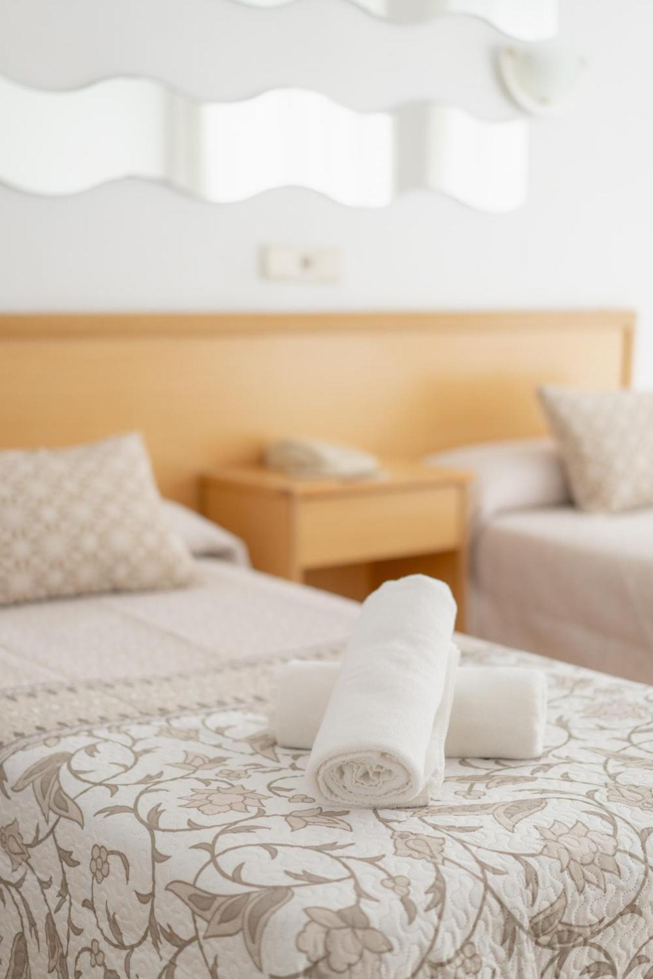 Hotel Santa Faz (Adults Only) เบนิดอร์ม ภายนอก รูปภาพ