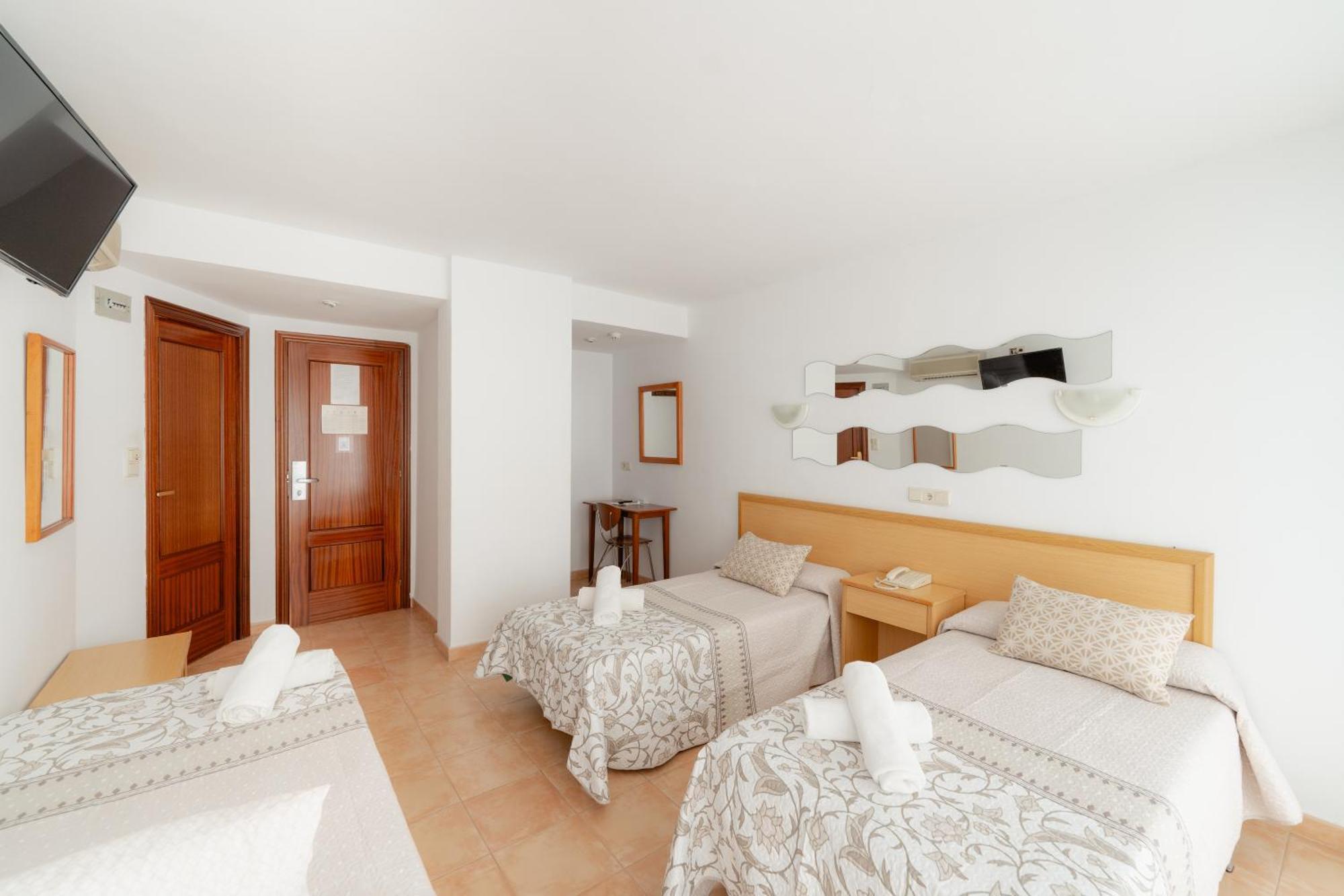 Hotel Santa Faz (Adults Only) เบนิดอร์ม ภายนอก รูปภาพ